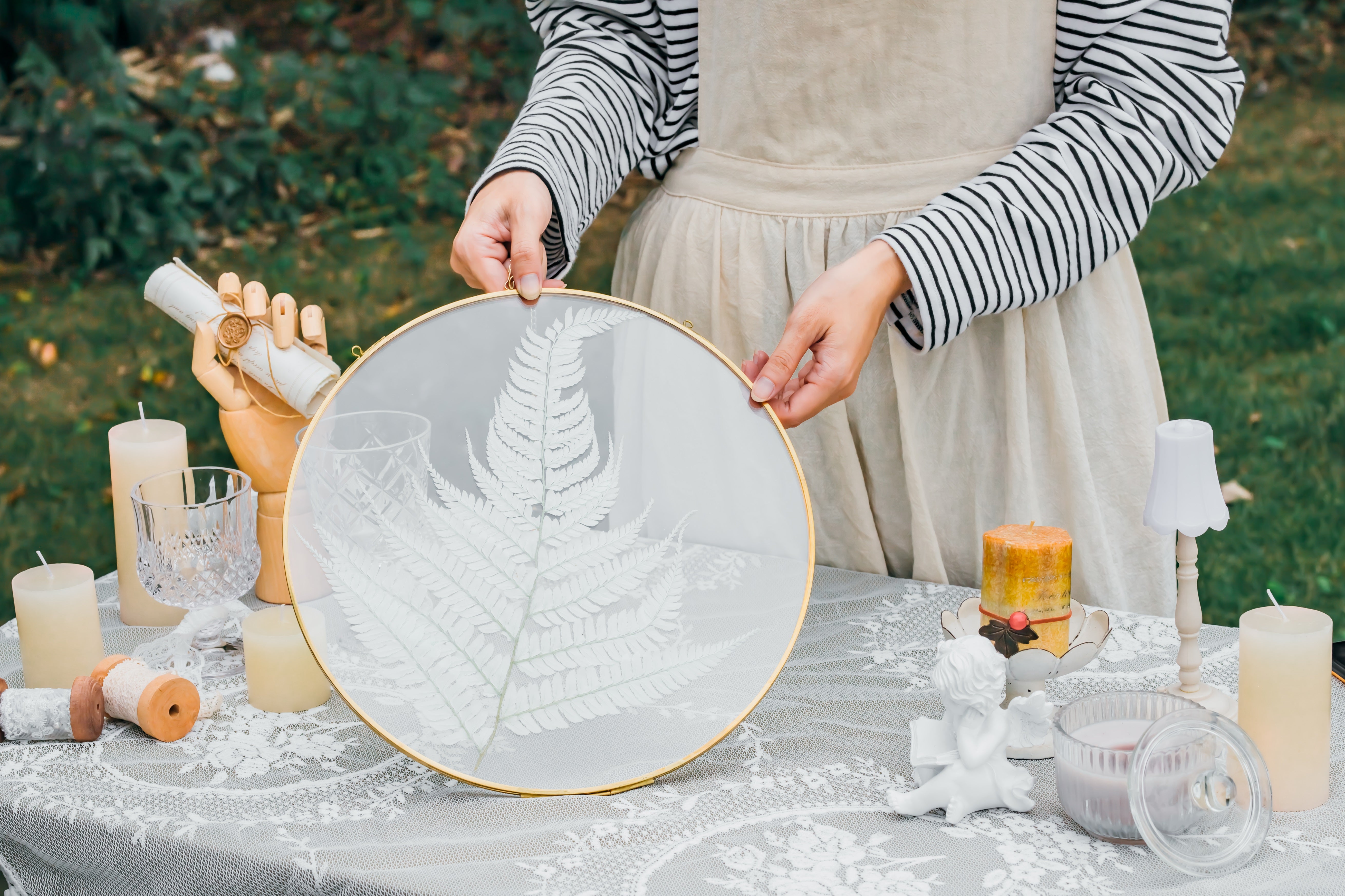 NCYP Wall Hanging Round 8" 10" 12" Herbarium Brass Glass Frame for Pressed Flowers, Poster, Double Glass, floating Frame - NCYPgarden