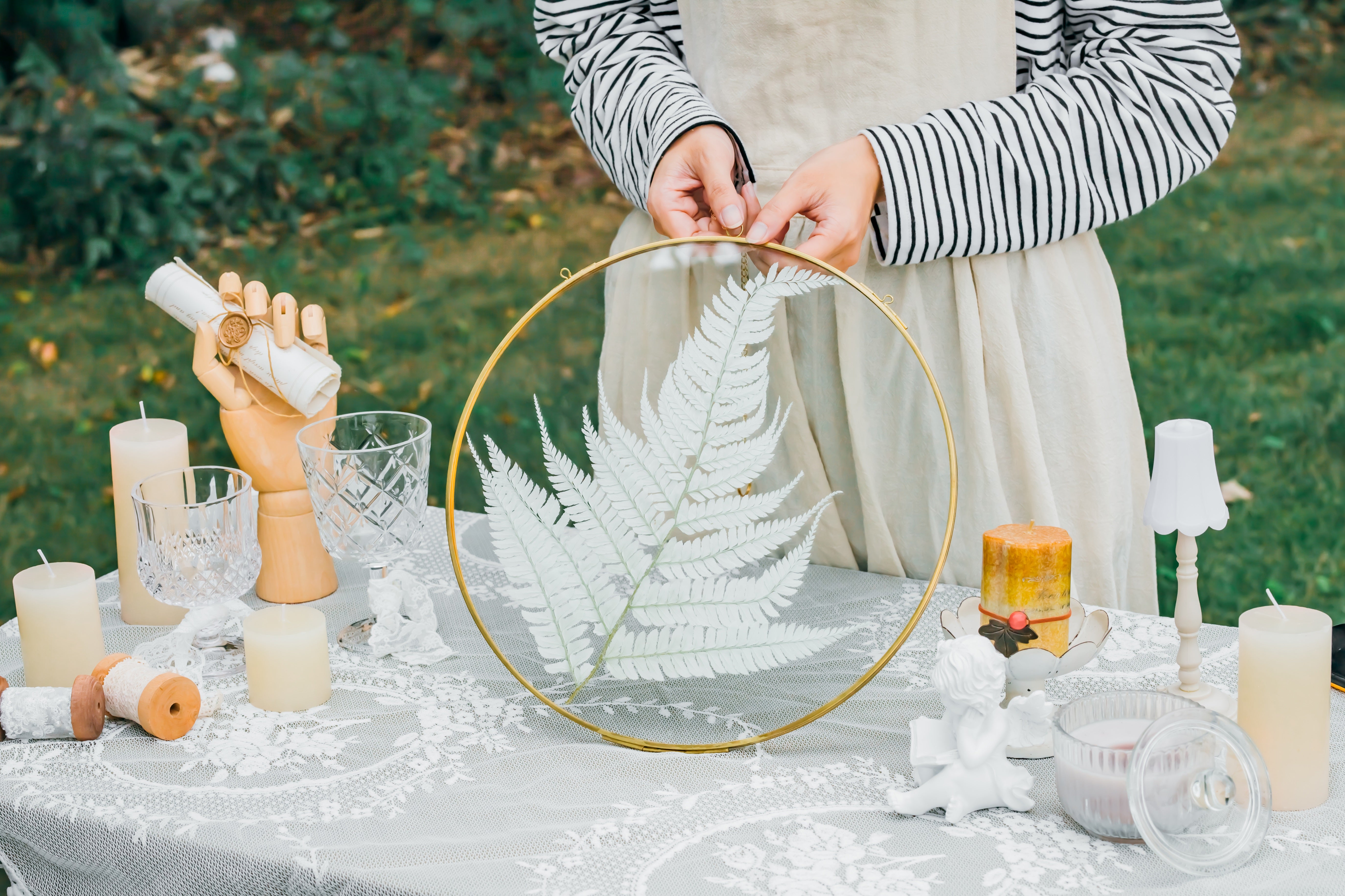 Round 6", 7" 10" 12" gold herbarium brass glass frame, Brass and Glass - NCYPgarden