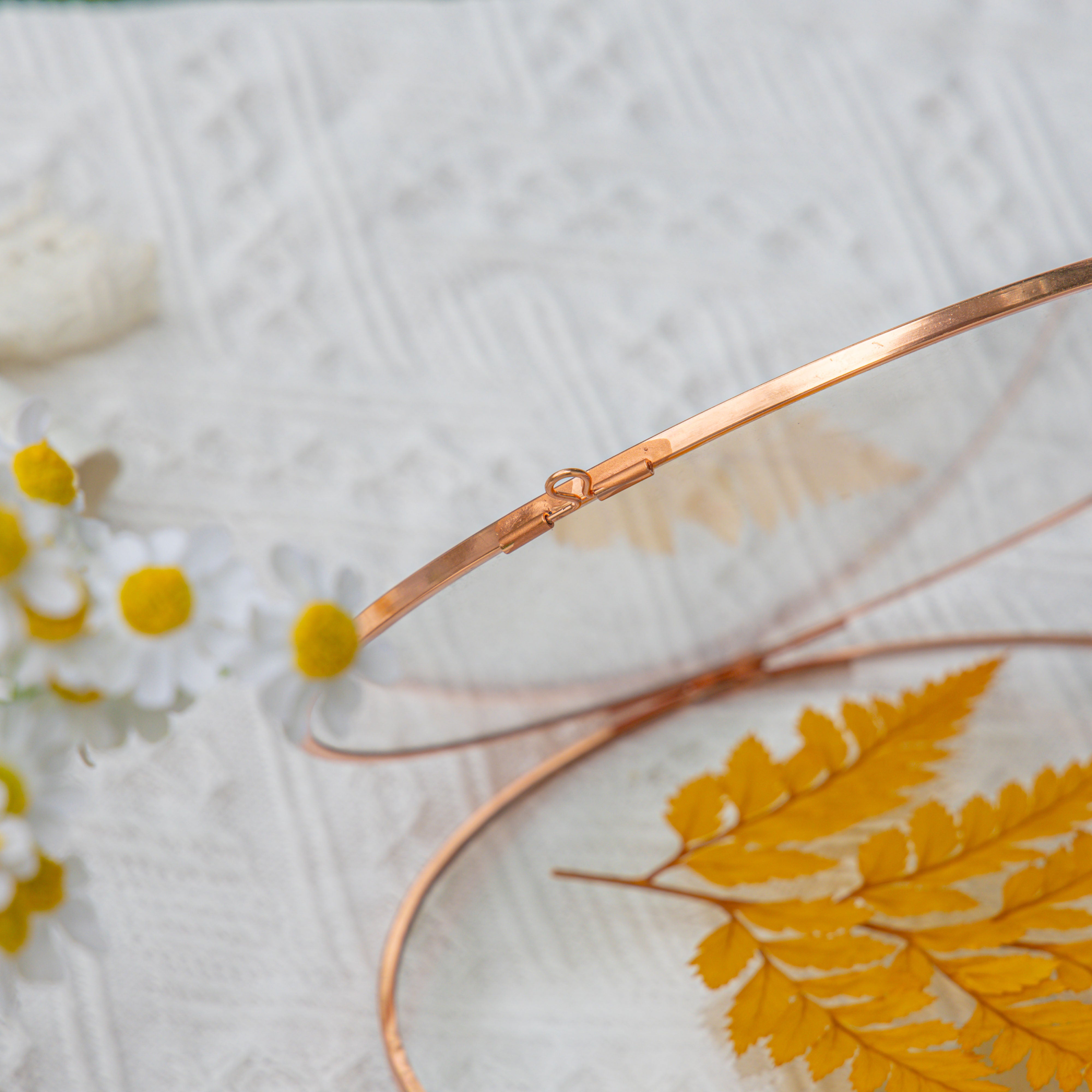 Handmade 7'' Rose Gold Wall Hanging Photo Frame, Pressed Flower Frame, Glass Photo Frame, Wall Decor Housewarming Gift - NCYPgarden