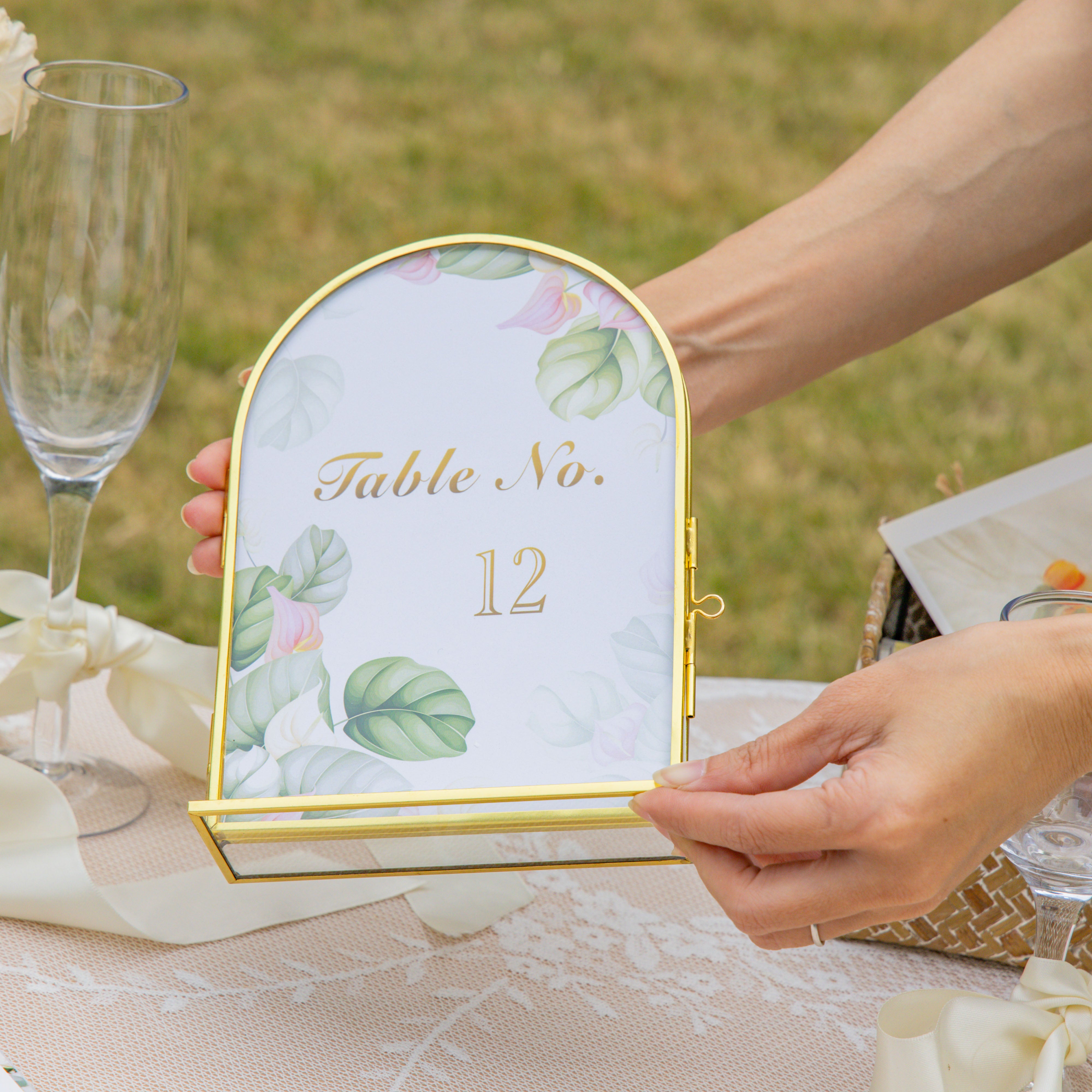 5x7'' Arched Brass and Double Glass Frame,  for Pressed Flowers, Table Number Holder - NCYPgarden