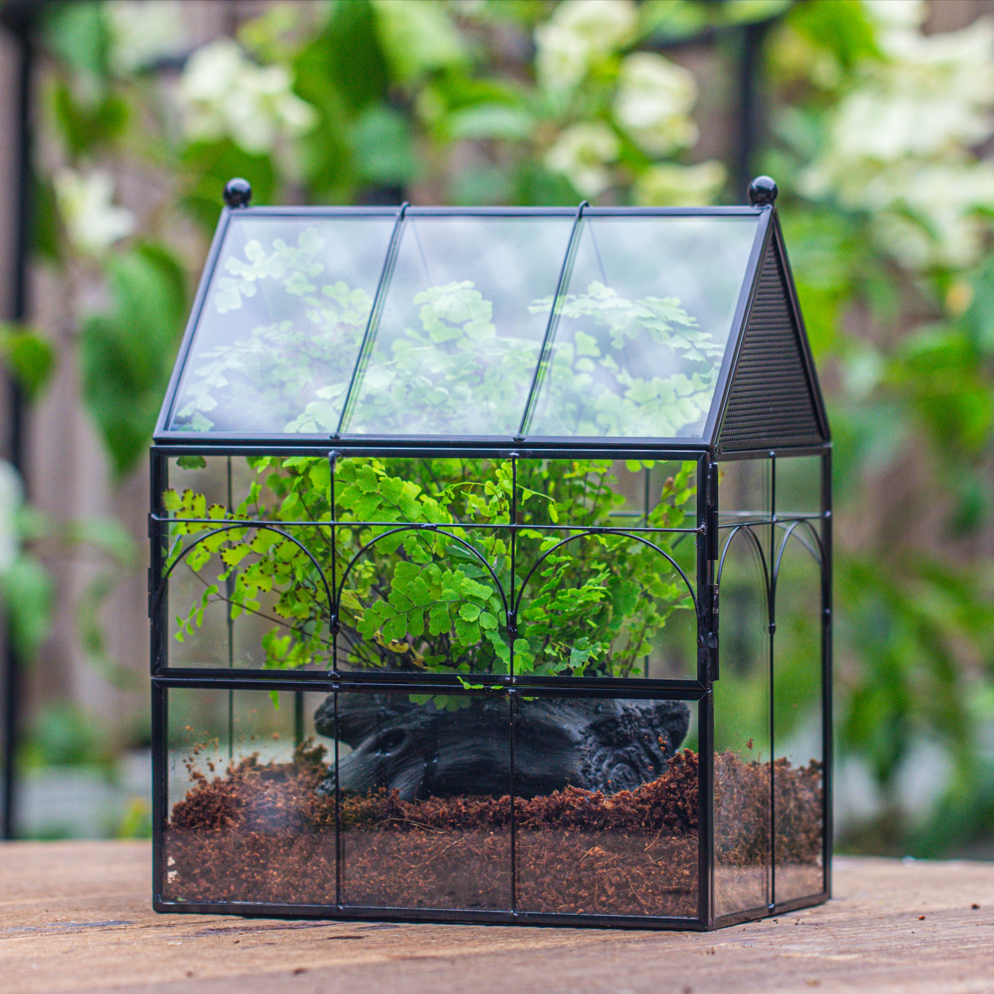 NCYP Vintage House Shape Tin and Glass Geometric Terrarium, with side door, with Mesh / vent holes for small Insects Pet building set - NCYPgarden