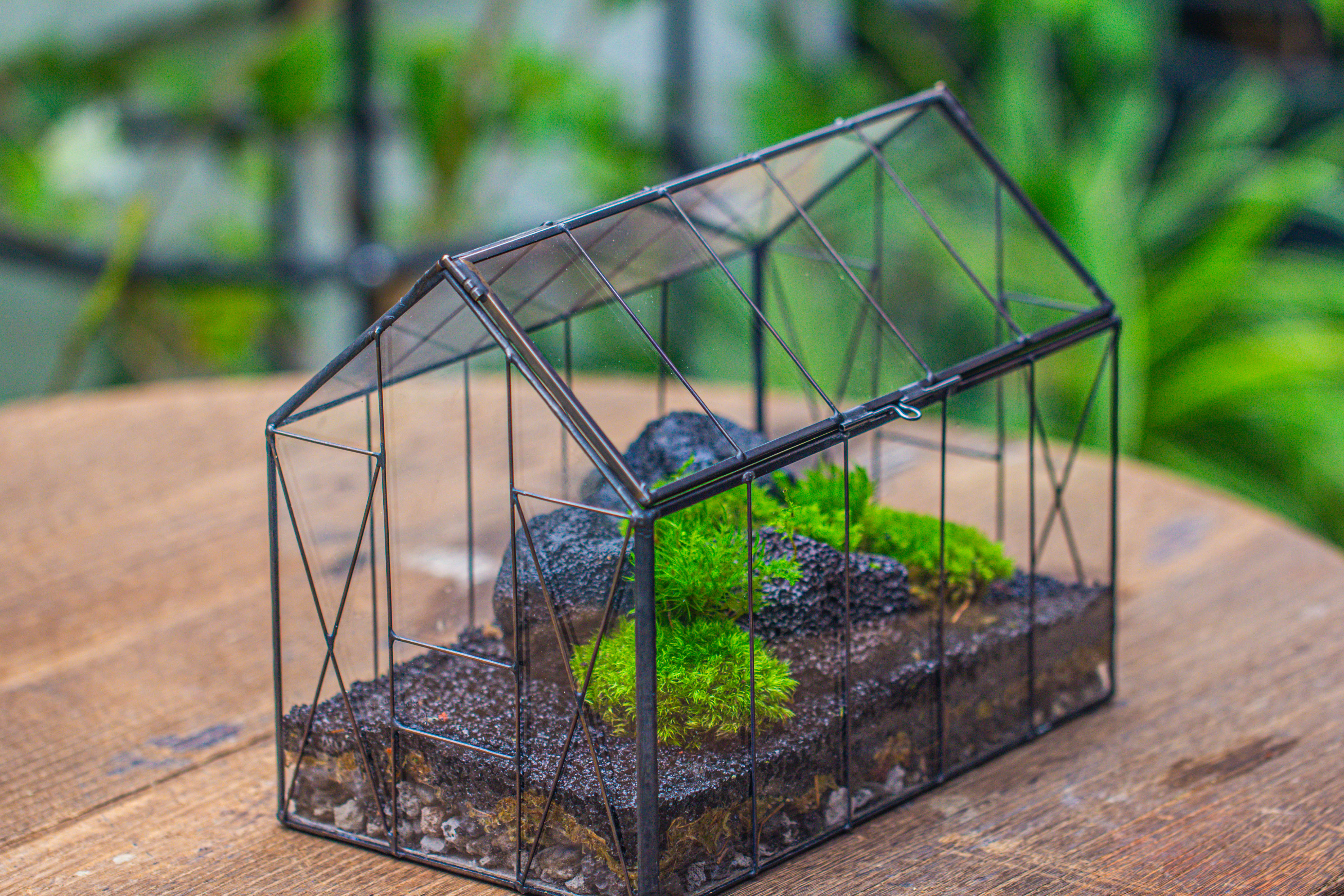 房子上开门 谷仓 黑火山岩 - NCYPgarden