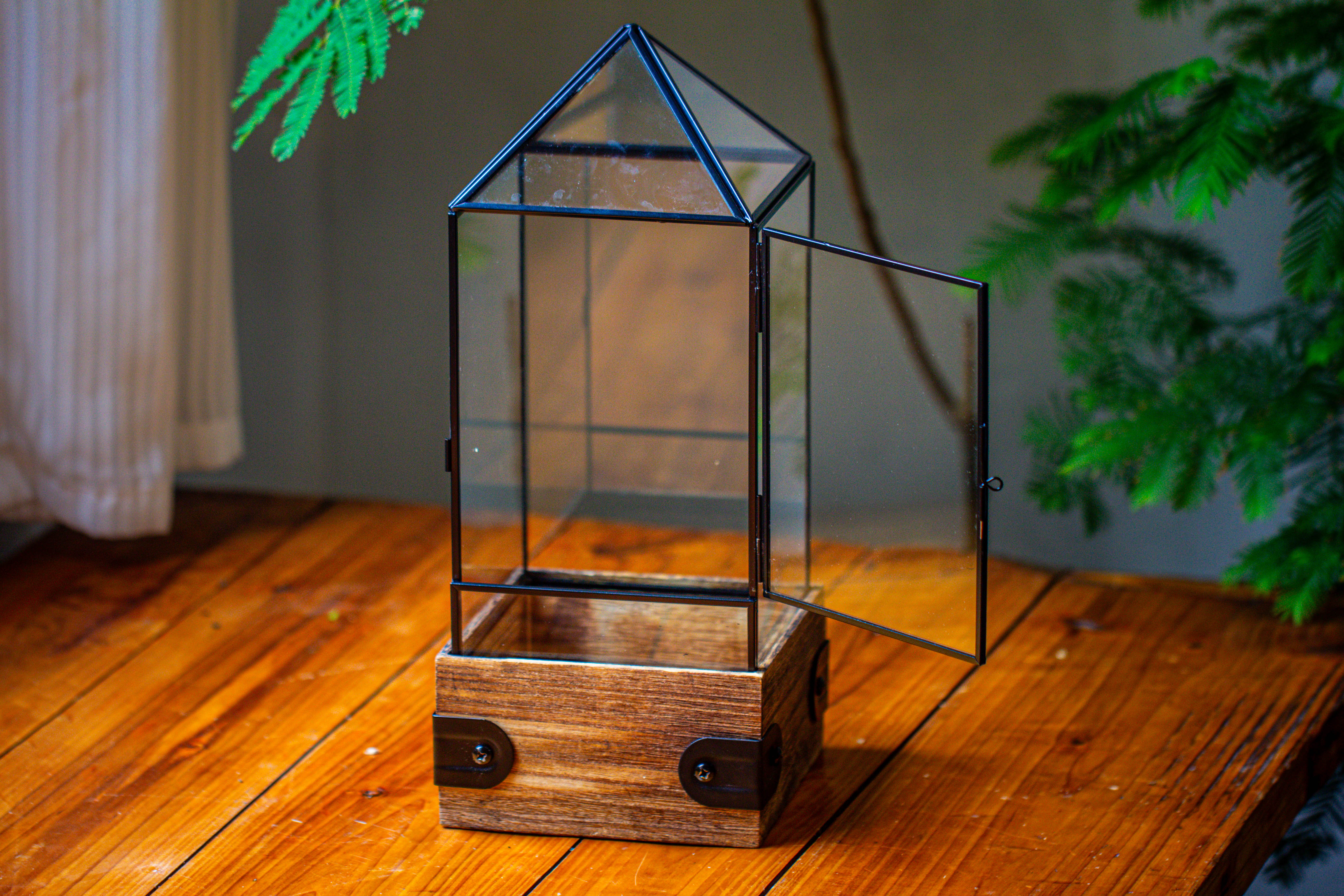 Handmade Glass Terrarium with Wood Base, Pyramid Shape Planter with Door, with LED Acrylic Lamp Base for Plants, Moss Landscapes, Plant Lover Gift - NCYPgarden