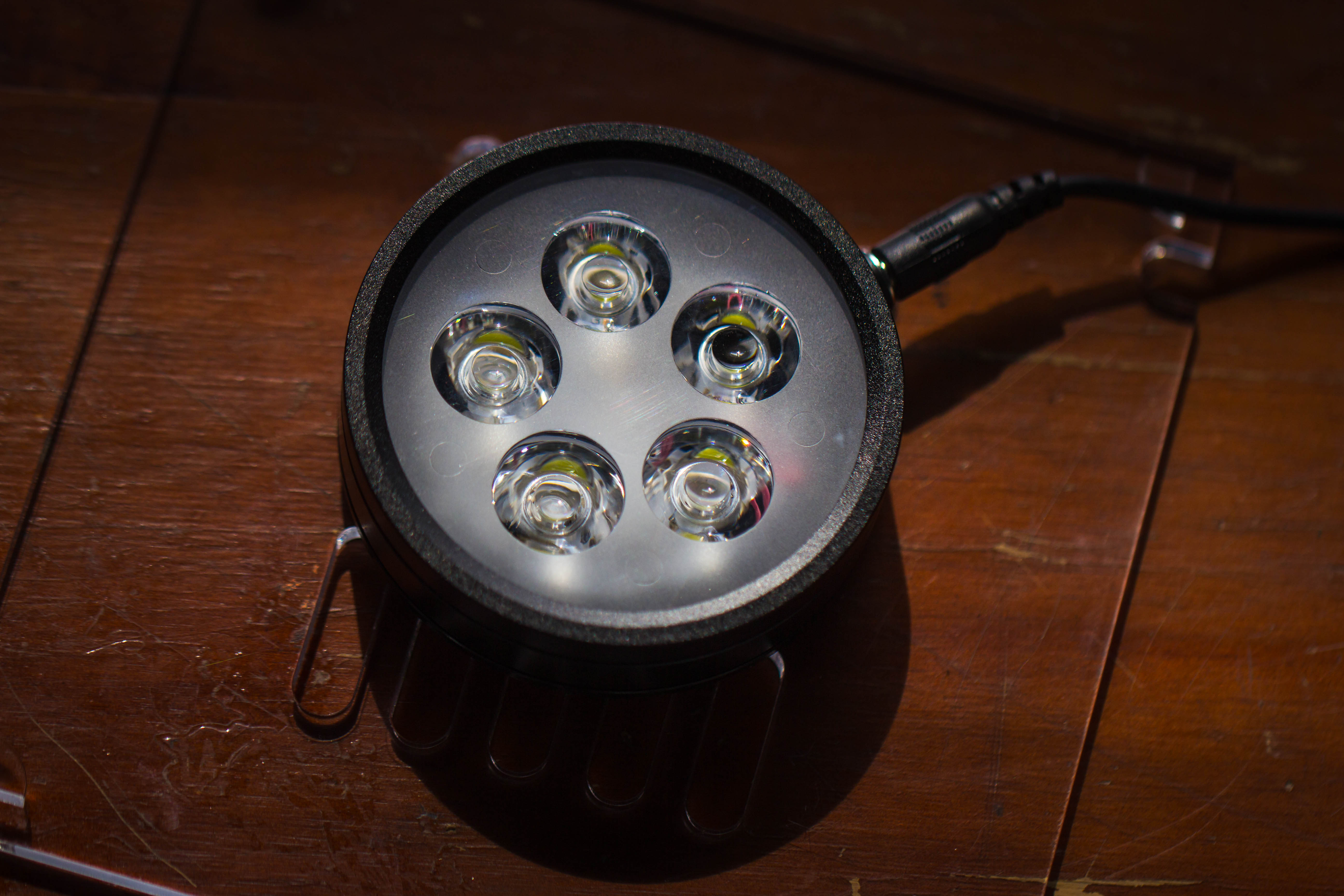 Medium Cylinder Terrarium with LED Grow Lamp, Acrylic Lid Set for Bog, Carnivorous plants -15x25cm - NCYPgarden