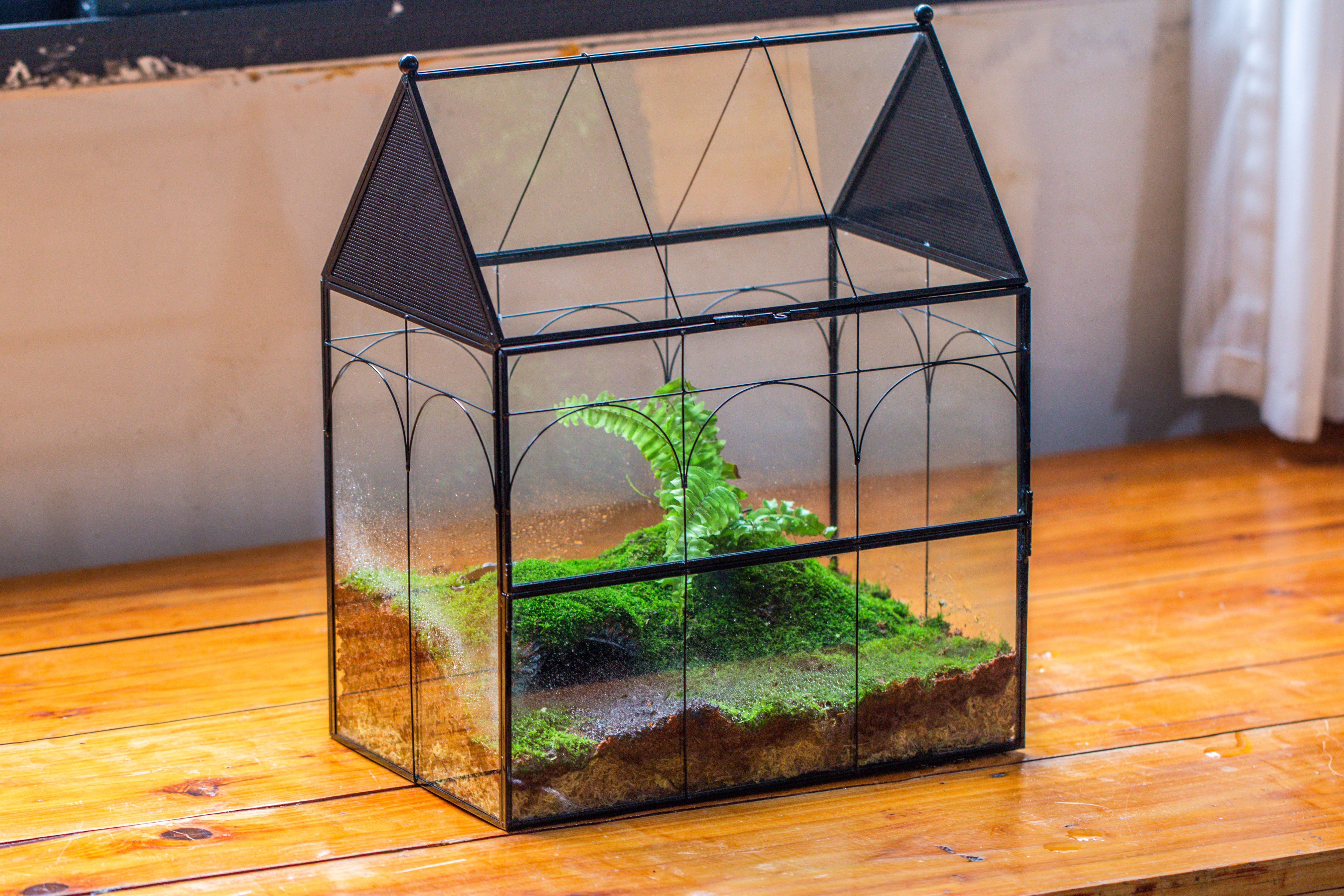Large Vintage House Shape Insect Terrarium with Vent for Tarantulas, Mantis, Stick Insects -13" - NCYPgarden