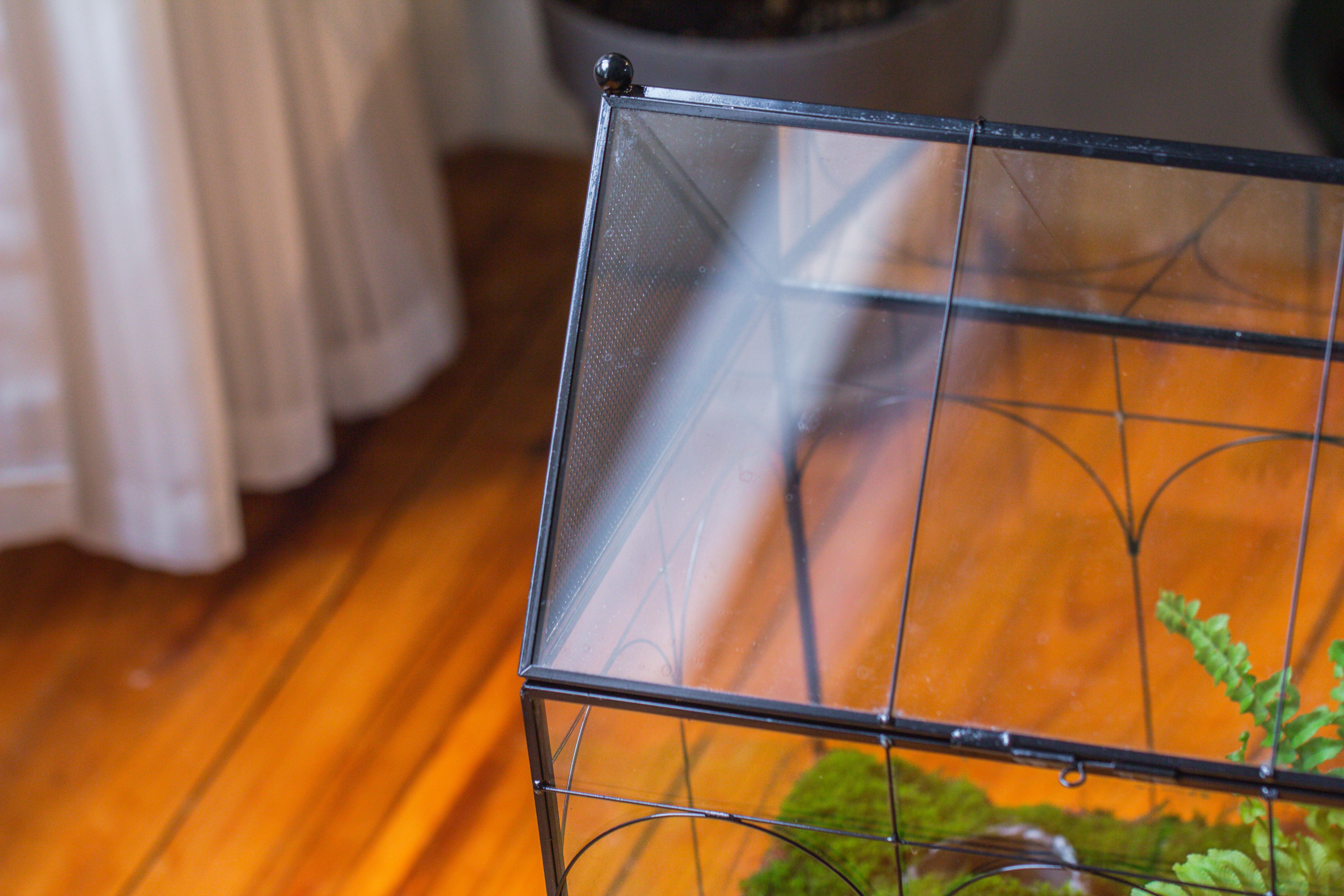 Large Vintage House Shape Insect Terrarium with Vent for Tarantulas, Mantis, Stick Insects -13" - NCYPgarden