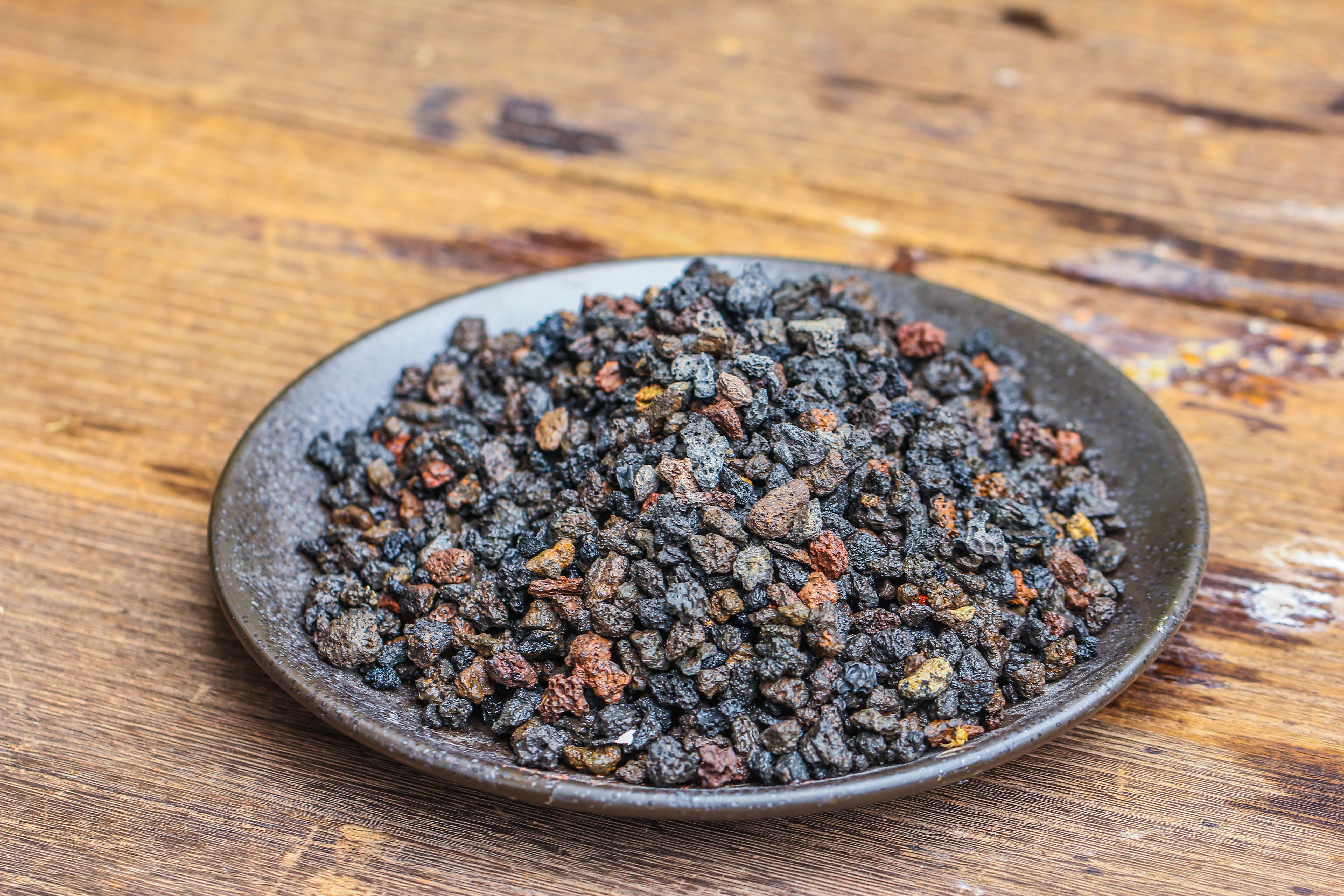 Porous Black Horticultural Lava Rocks, for terrarium drainage control, the bottom layer of the moss terrarium - NCYPgarden