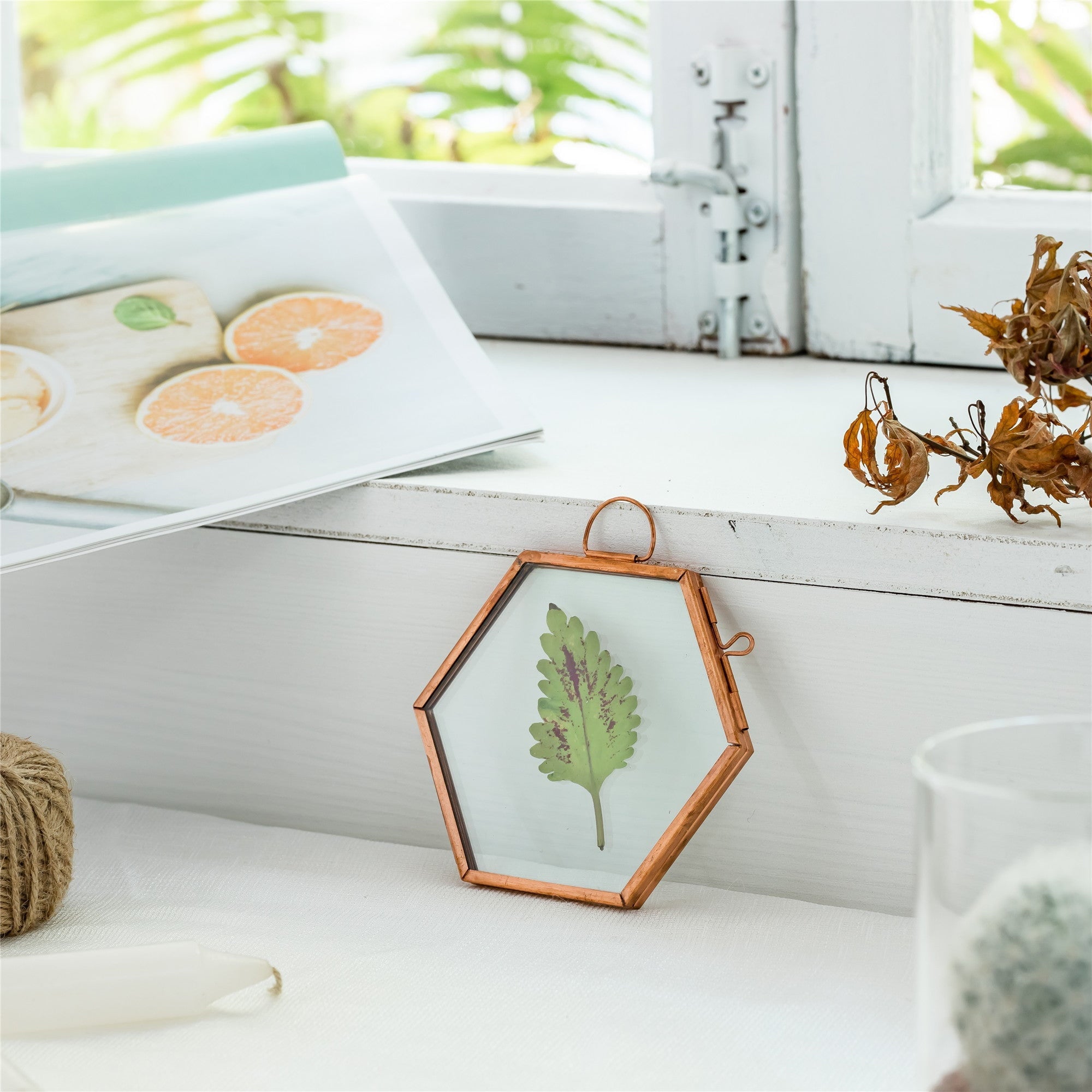 Hanging Small Pink Hexagon Herbarium Copper Glass Frame for Pressed Flowers Dried Flowers - NCYPgarden
