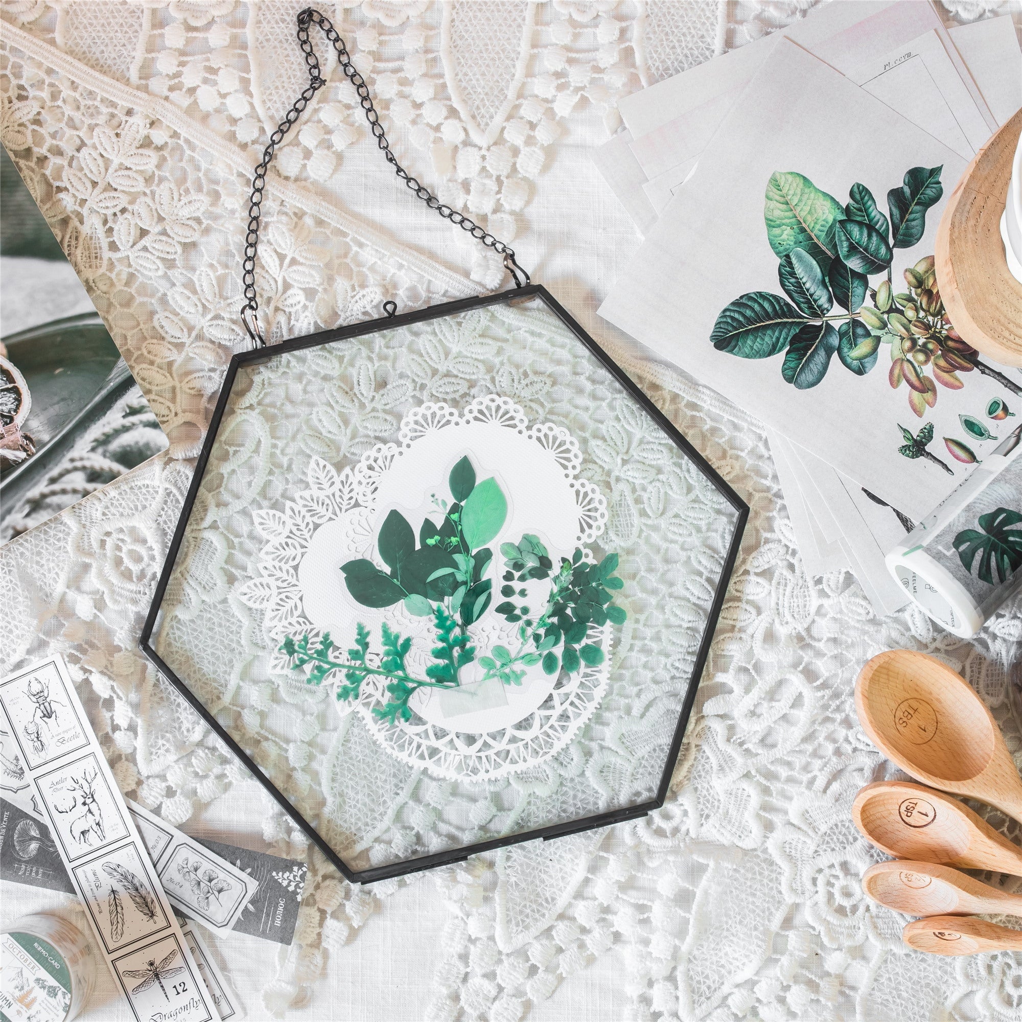 Hanging Black Hexagon Herbarium Brass Glass Frame for Pressed Flowers Dried Flowers Floating Frame - NCYPgarden